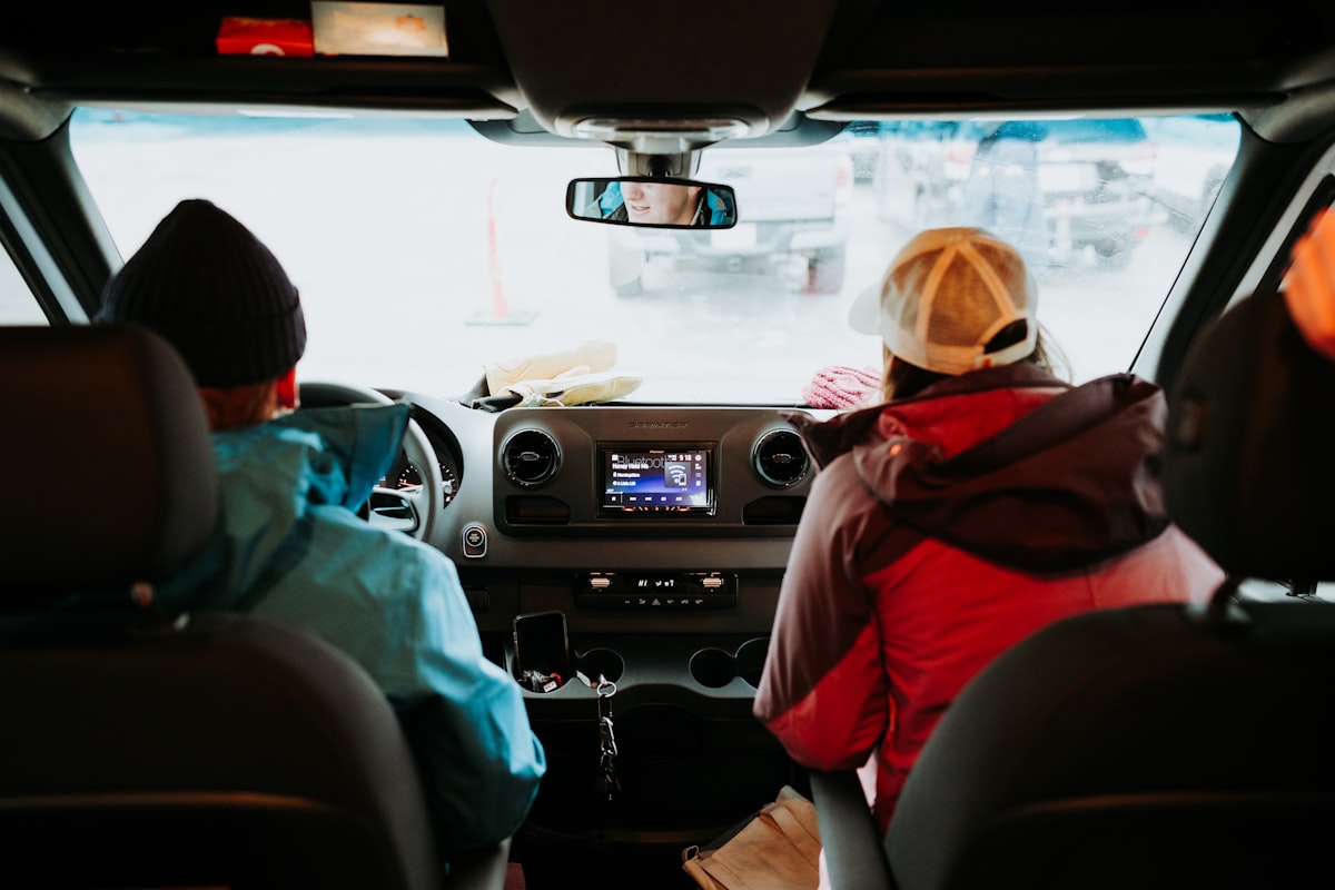 viajes interurbanos compartidos Argentina: tres personas en auto 2026